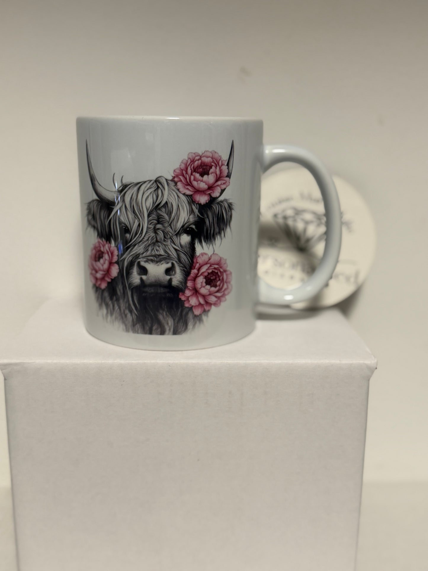 Highland cow mug floral design's