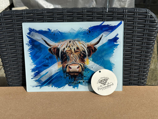 Scottish Highland cow A4 glass chopping board