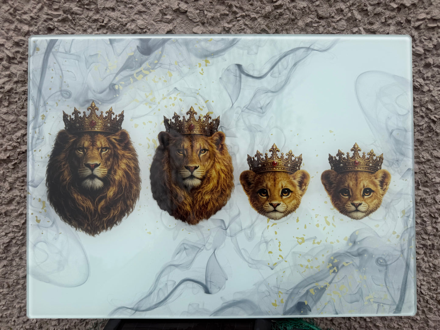 Lion family A3 glass chopping board