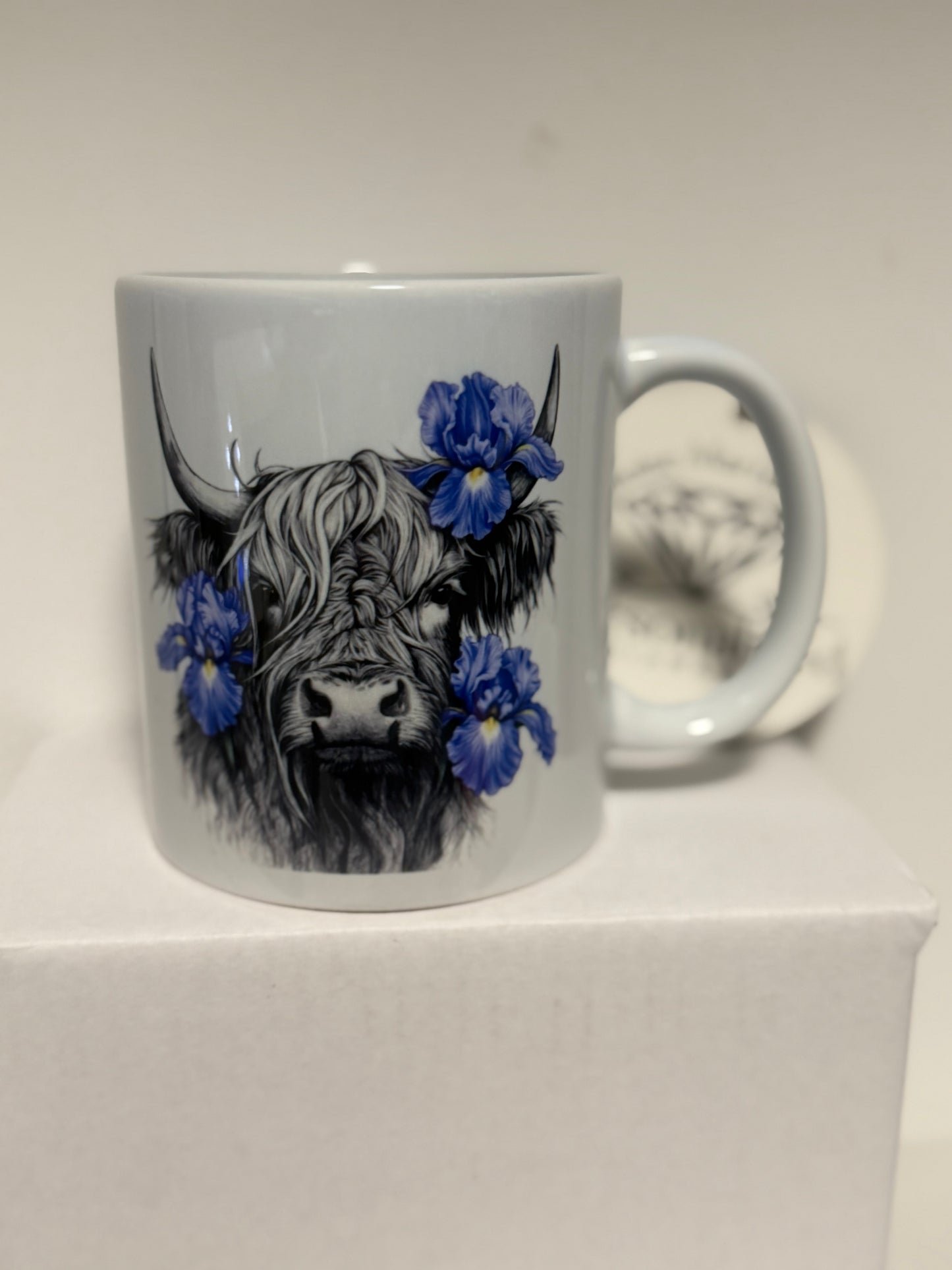 Highland cow mug floral design's