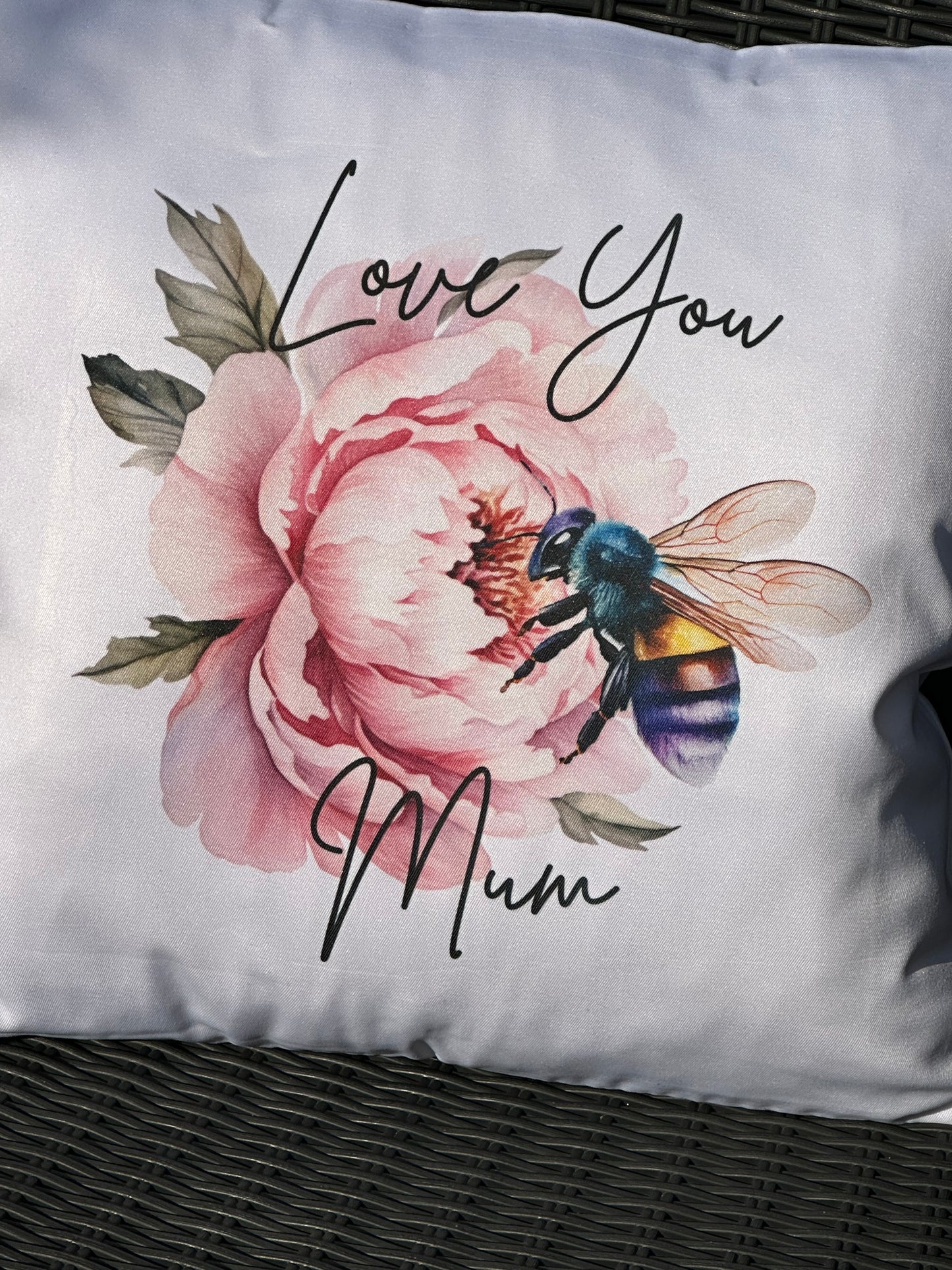 Mum Cushion cover floral with a bumble bee(45x45cm) (Copy)