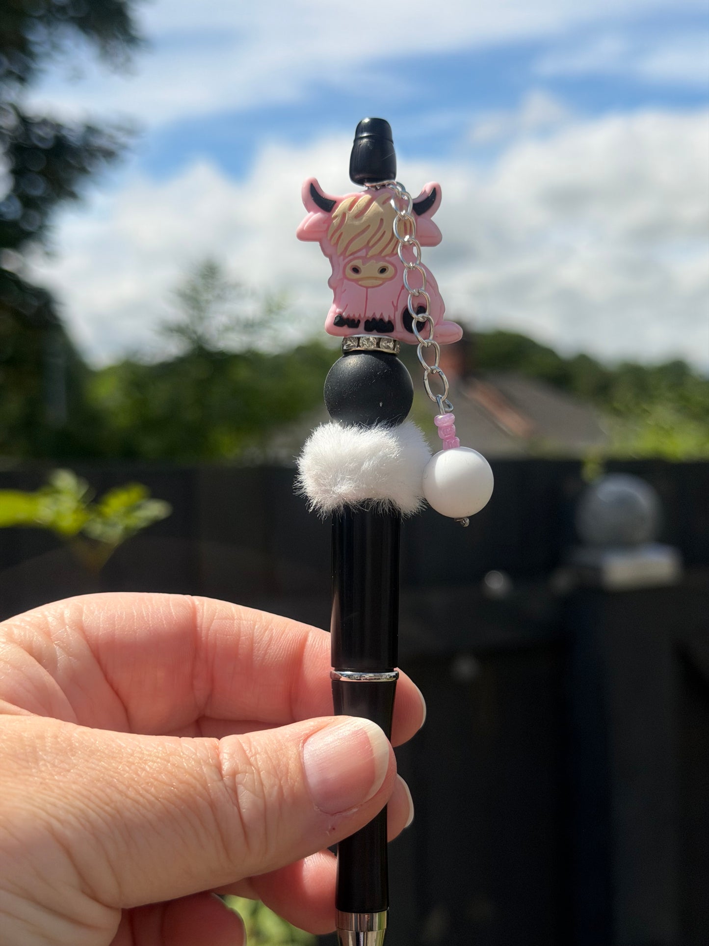 Black and pink Highland cow print Bead pen