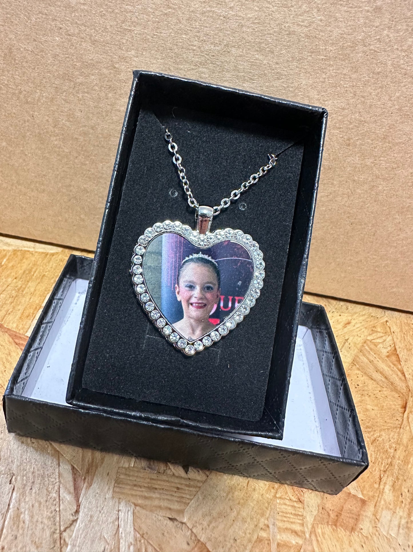 Personalised photo necklace