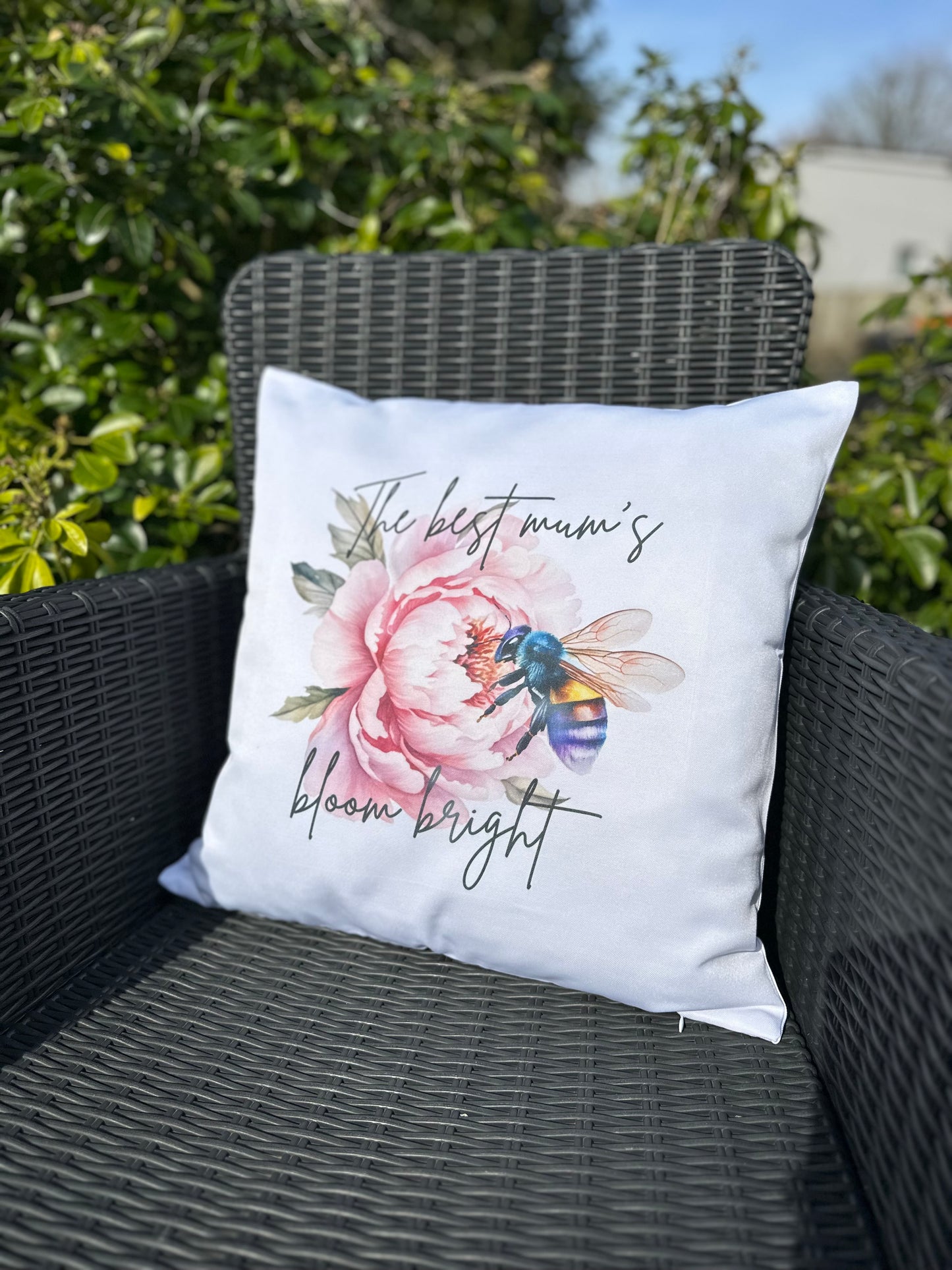 Mum Cushion cover floral with a bumble bee(45x45cm) (Copy)