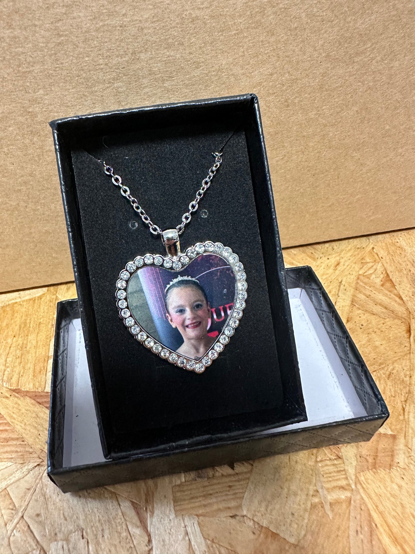 Personalised photo necklace