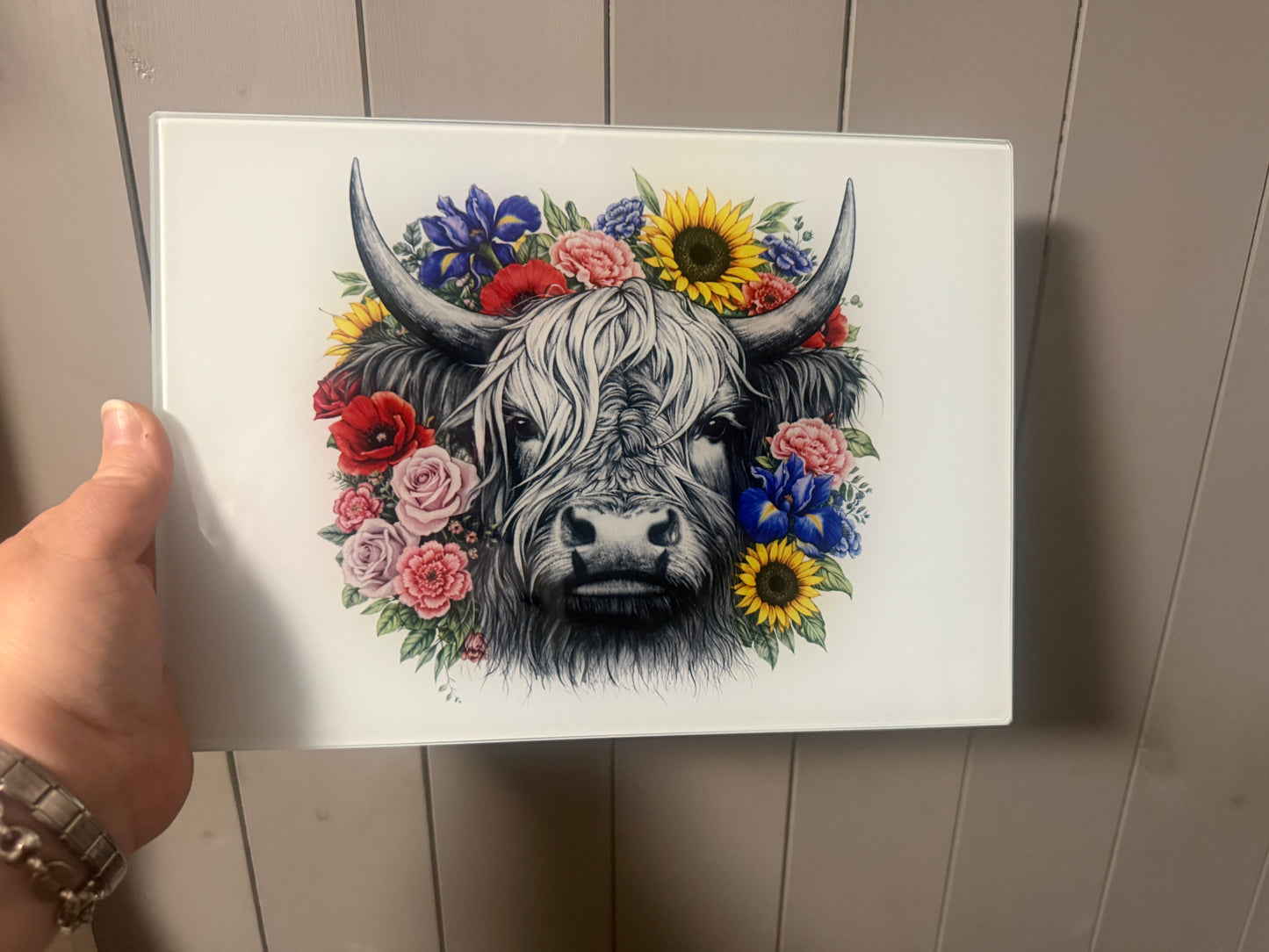 Floral highland cow chopping board A4 Glass